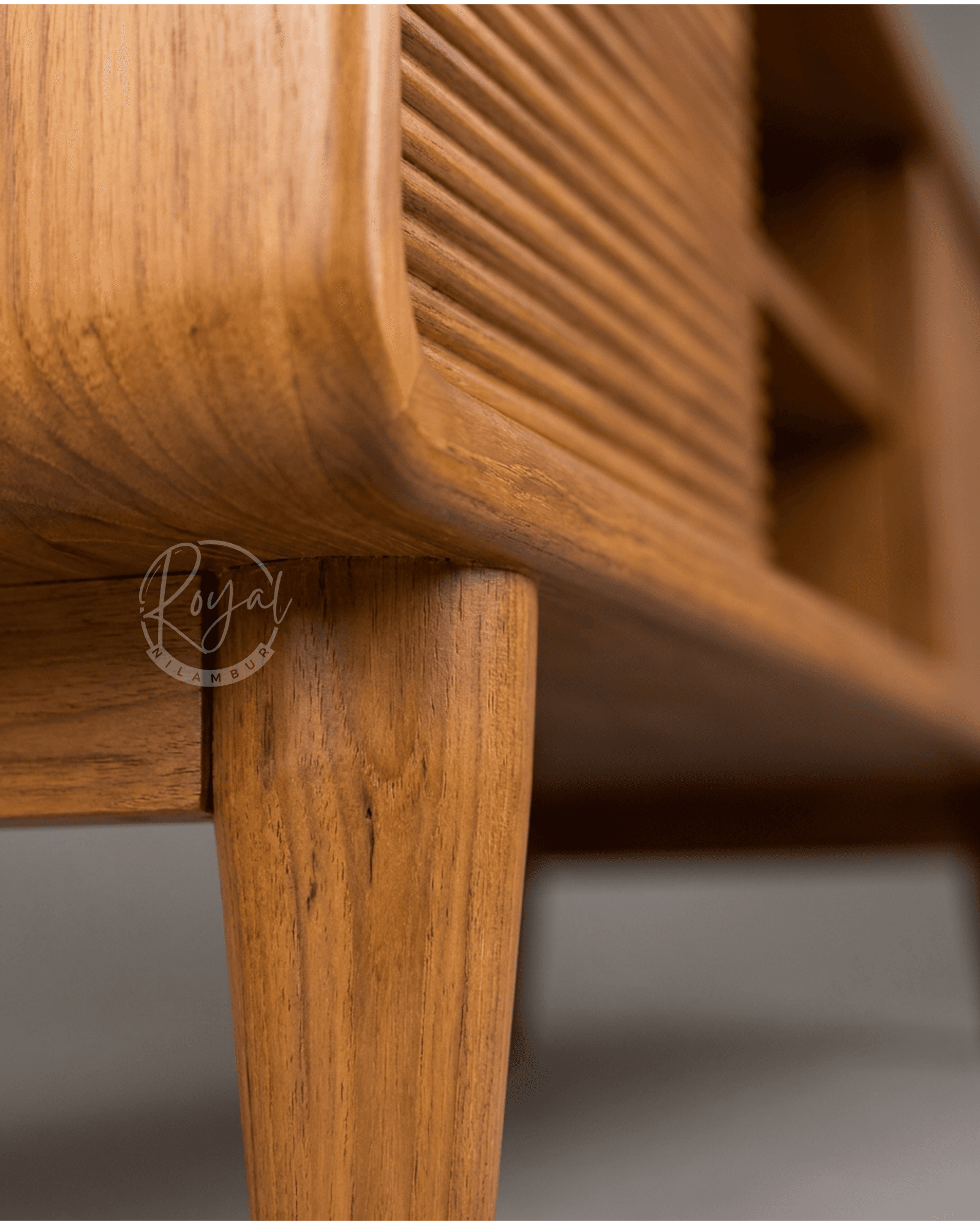 Royal Arona Nilambur Teak Wood Console Table
